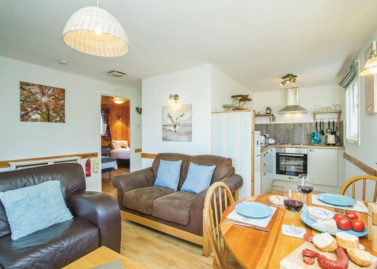 Kiltarlity Lodges Belladrum Екстериор снимка